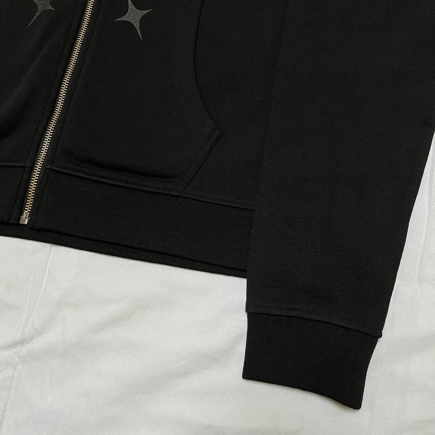 Star circle zip-hoodie